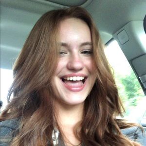 Meet your Posher, Kelly